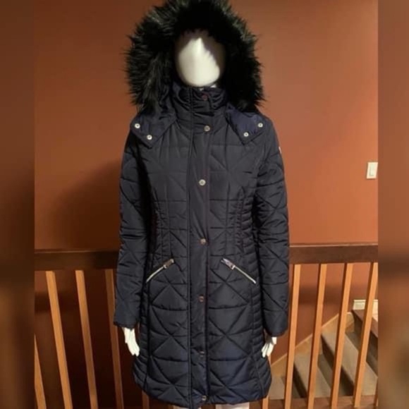 Guess Quilted Faux Fur-Trim Puffer Jacket - Picture 4 of 12